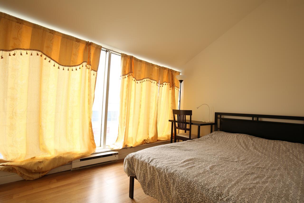 Toronto Chinatown Inn ภายนอก รูปภาพ