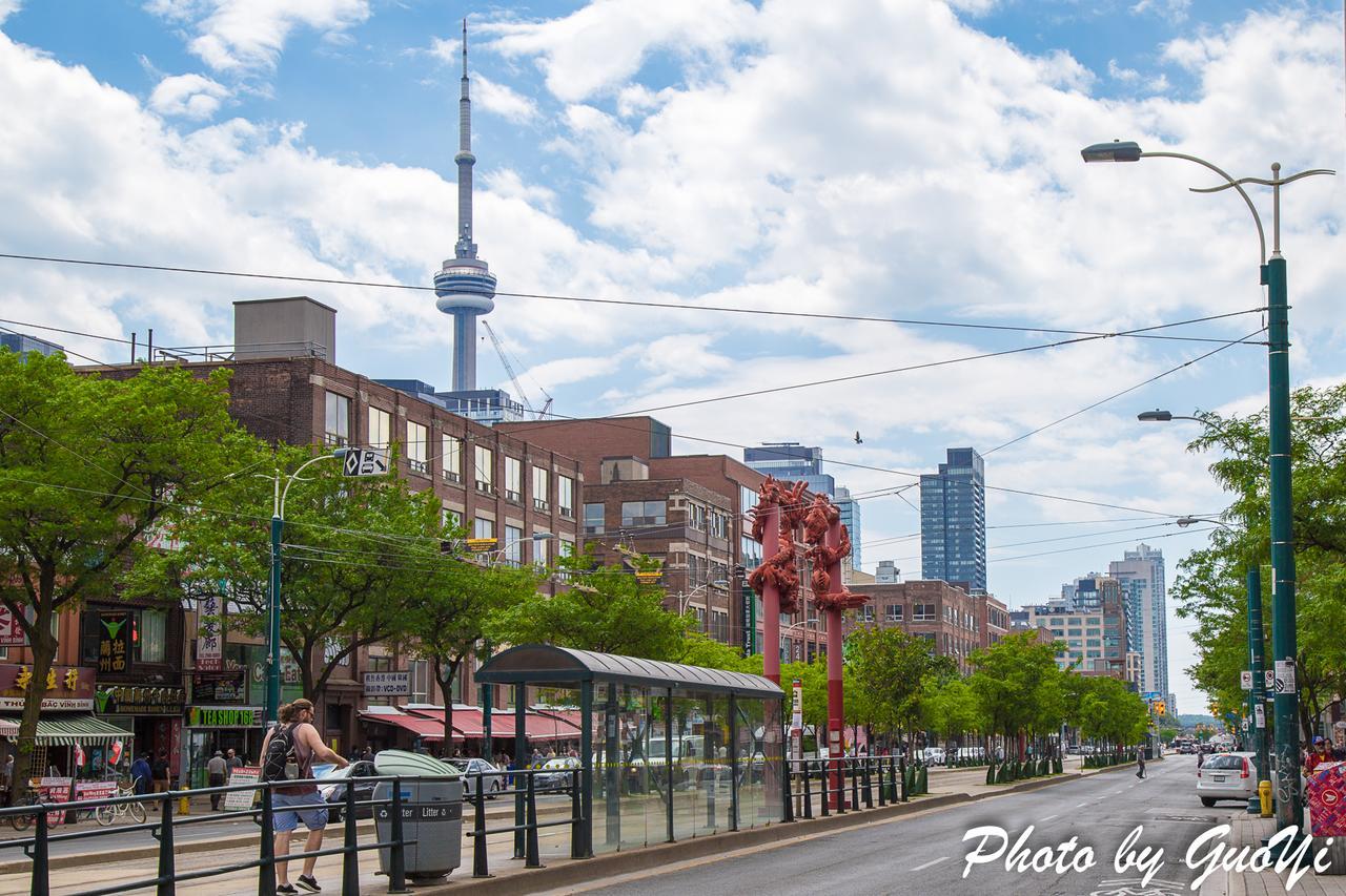 Toronto Chinatown Inn ภายนอก รูปภาพ